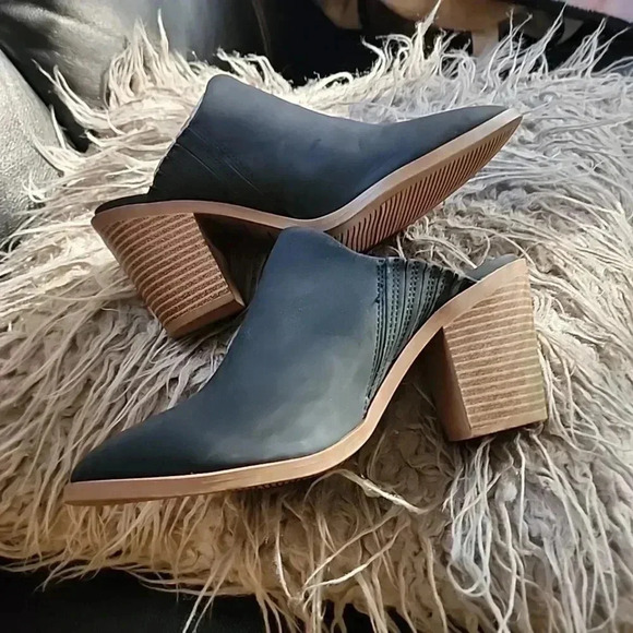 Time and Tru Women's Block heels slip on Mules. Size 7 . NWT - Picture 3 of 8